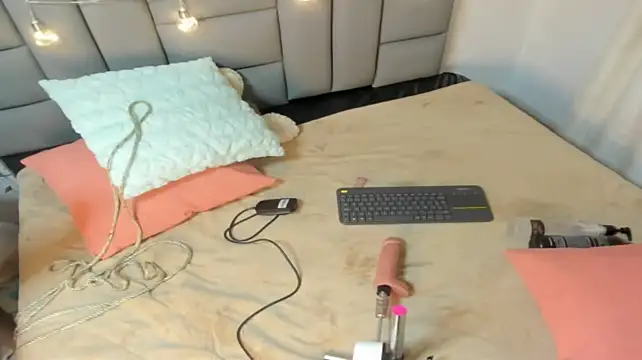 AmbarClarckx - licking tits 🥵💦