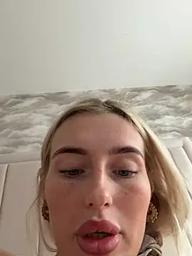 Blondetart69
