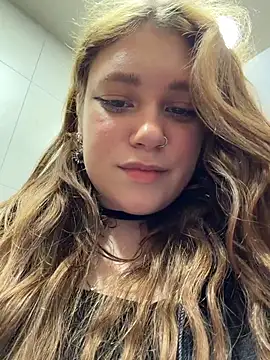Lucy-joy - Look into the next booth