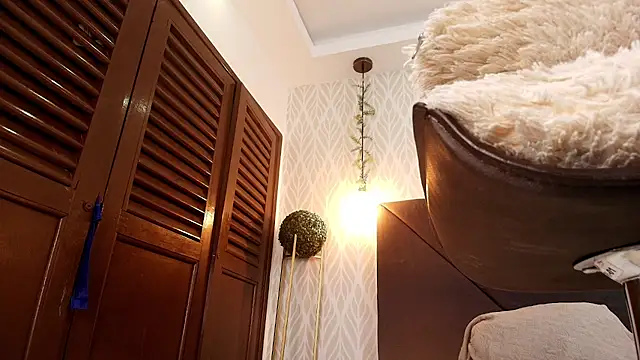 Sandy_rivas - INSERT MY PLUG AND OILY ASS