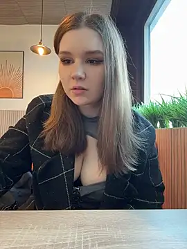 PumaShyXD - TAKE OFF PANTIES RIGHT IN THE CAFE