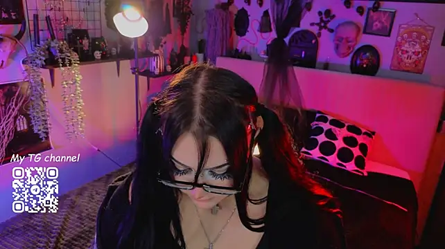 Vulagarmanners_ - SPILL SOME CUM ON TITIES