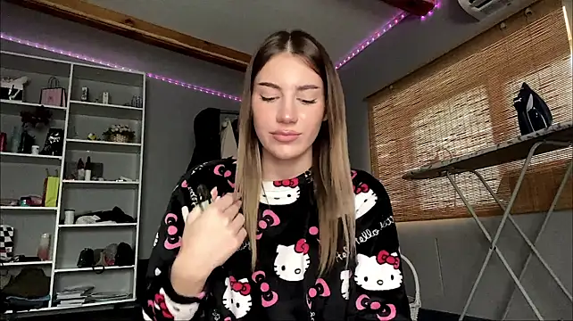 Simmisweet - stay only in panties