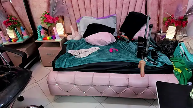 HornySkinny26 - dildo big ass