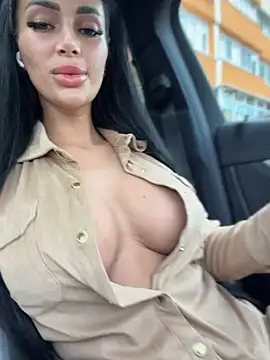 SinwithJessy - Wet pussy while driving