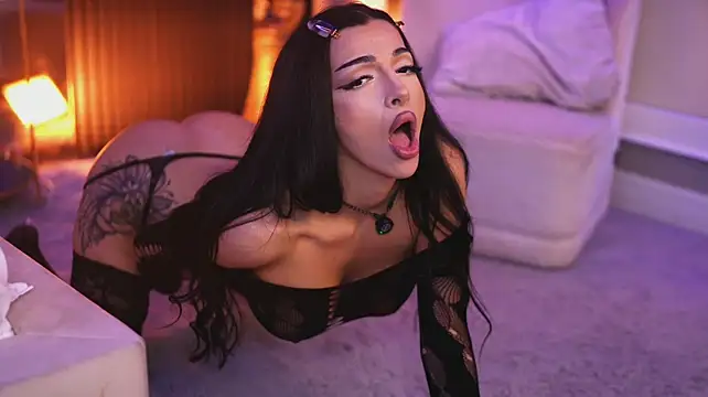 NouraMalvi - first orgasm of the day