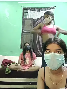 Queen_queen - Boobs show
