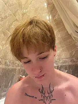 IceMur - dildo in pussy
