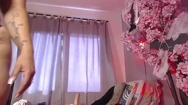 Britanny_W - Open ass in doggy 💕😈❤️