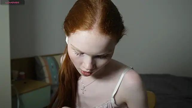Nellie_baby - spank my ass until it's red