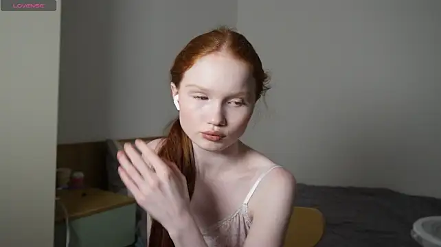 Nellie_baby - spank my ass until it's red