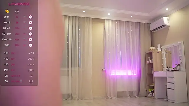 Bananalizzy - Show open pussy ♡