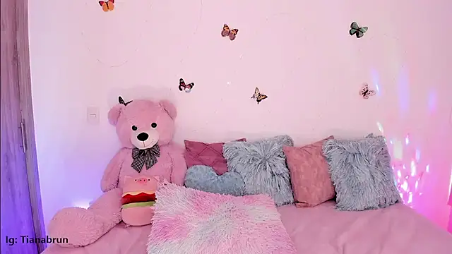Zara_uwu_ - Oil on tits