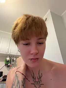 IceMur - dildo in pussy