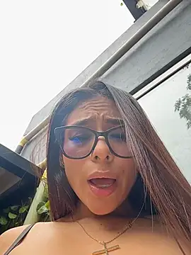 Amira_cute2 - open my pussy 2 fingers put