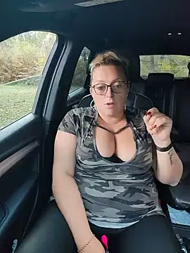 Winniess40 - 2 doigts chatte / 2 fingers pussy