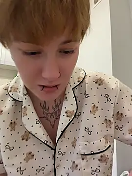 IceMur - dildo in pussy