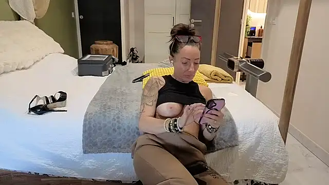 Claraxloveuse - photo video LT