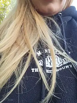 Dirtyfeelin - Massage nipples&moan 🧜‍♀️☕️