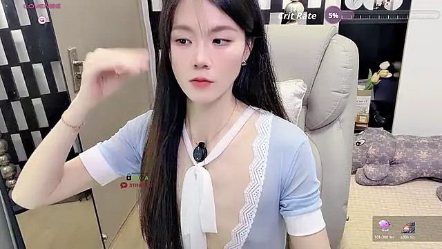 Yueyue-MM - 小粉塞入3分钟