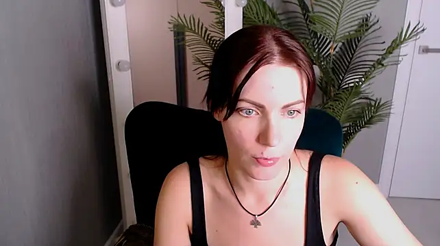 EmmmaLuxe - striptease