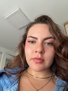Barbara-rosee - Spank boobs 🍒