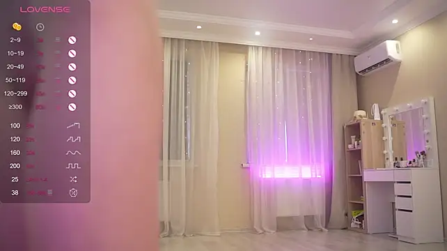 Bananalizzy - Show open pussy ♡