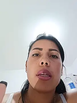 _andrea30 - STRONG TYPING CUM+SQUIRT TICKET