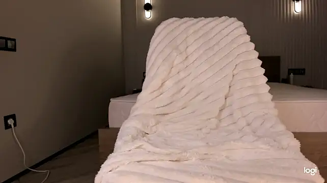 Mireavale - Dildo plaaay