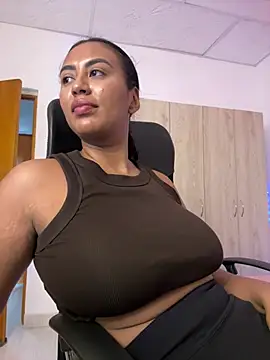 Tracycum - Make the queen happy