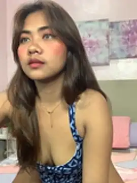 YaraSmith - fuck my dildo until I cum😜💦