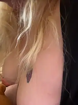 DaddysLakieBaby - nipple play...