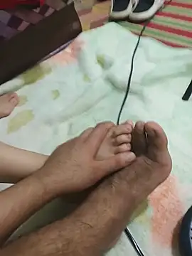 Amira_vs_amir - تعري وضرب المؤخرا