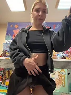 Sunny___Bunny - take off panties in store