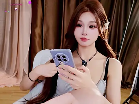 Chenchen_666 - 脱内裤打屁屁