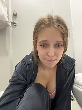 CutieShy - show underwear on the WC MAN