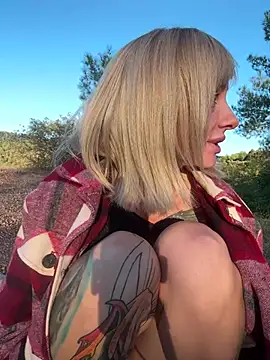 Haileyhope_ - Let stranger touch my tits
