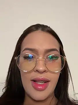 Lyly_Angelll - ꧁🌸Tits out+Zom pussy😌꧂