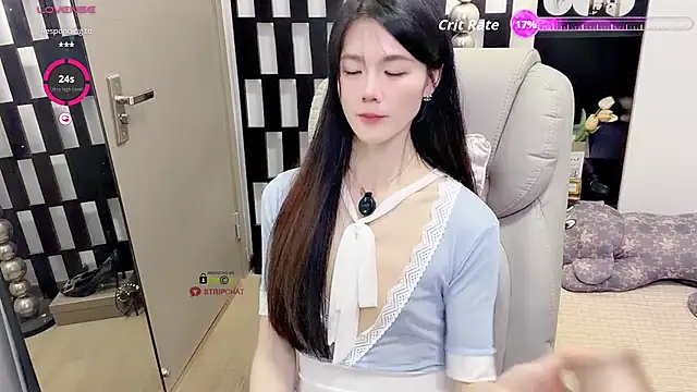 Yueyue-MM - 小粉塞入3分钟