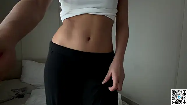 TomekaRamberg - tease with clevage closer