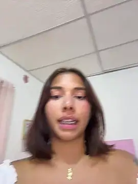 LucyMartelli - Play with my pussy 😈😍💕