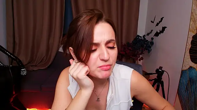 Alice__Smithh - Tempting doggy tease