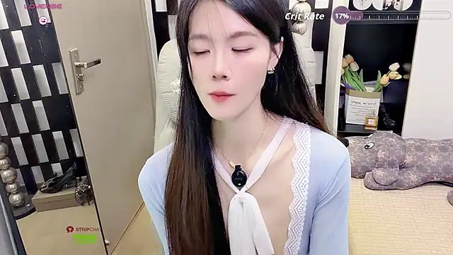 Yueyue-MM - 小粉塞入3分钟