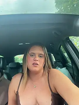 Blonde_Bunny - Bend over spank 10x 🥰