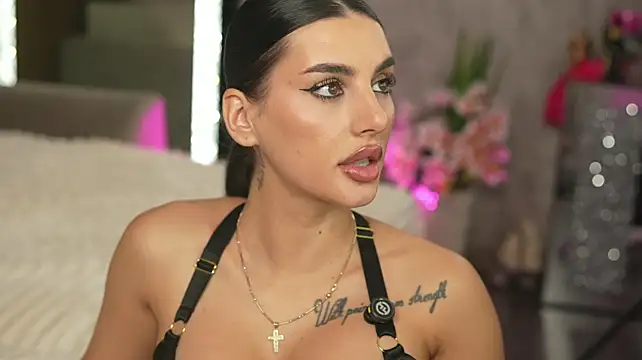 AmyBlair - get me naked and wet