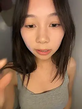 Anna-a - 完成目标，24小时内打赏最多的前三位哥哥每人一张美照诱惑