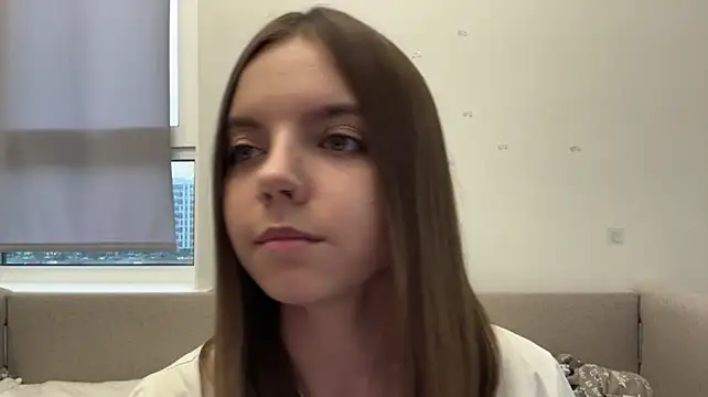 LisaPorse - show belly + smile face