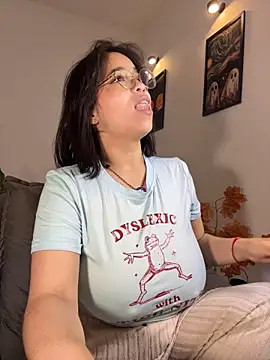 Tati_reyess - time to undress
