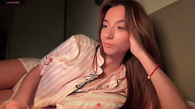 Art_Katty - Suck and lick fingers