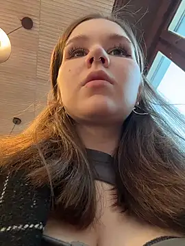 PumaShyXD - PANTIES OFF RIGHT IN THE CAFE
